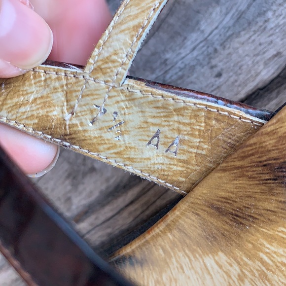 Stuart Weitzman Sandals - Picture 16 of 17